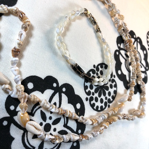 SeaShell Necklace & complimentary Bracelet; Cream, Tan, Brown - Picture 3 of 3